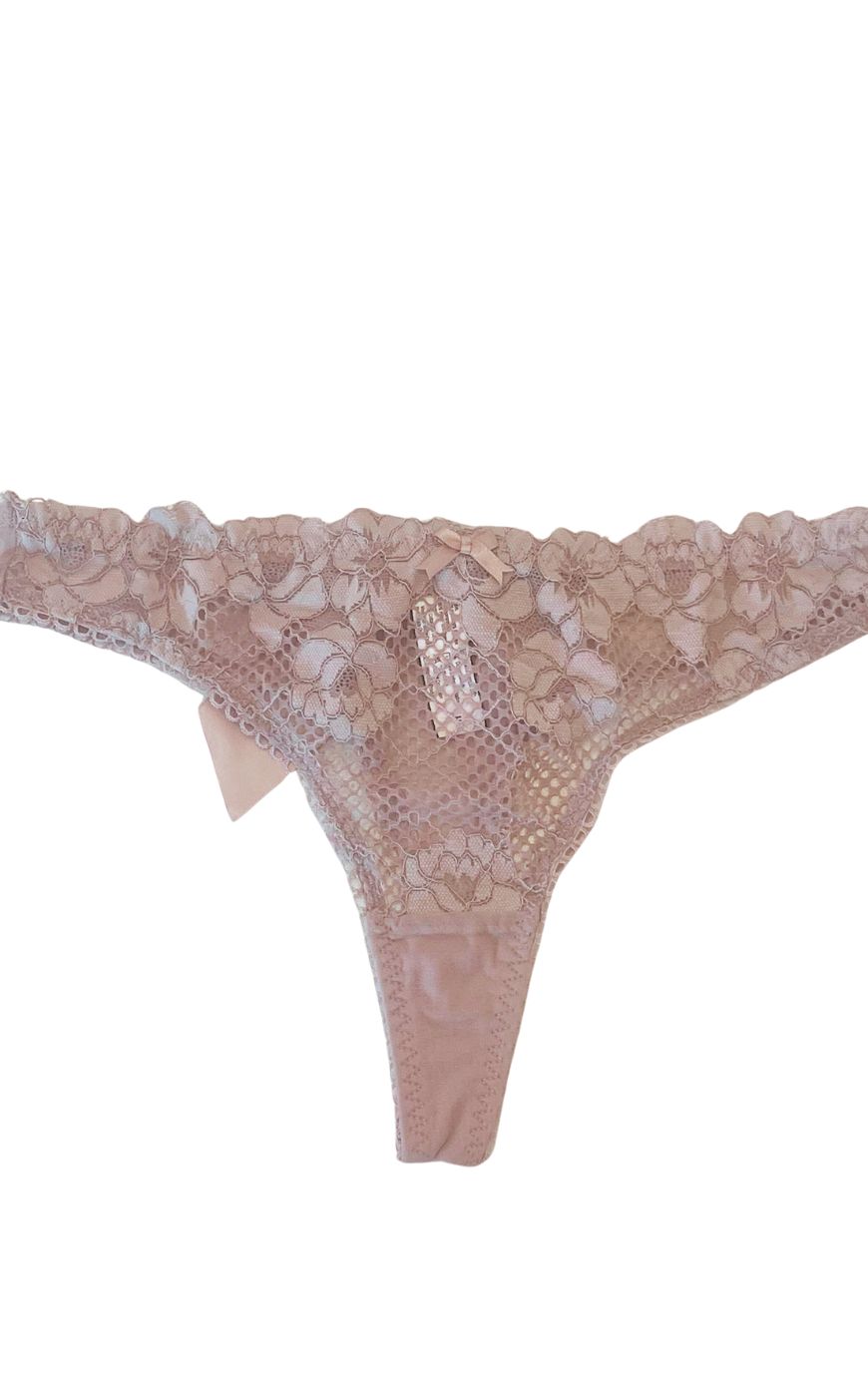 Lingerie Center Κιλοτάκι String με Σατέν Φιόγκο - Σάπιο μήλο - LC8199-Σάπιο Μήλο-One Size